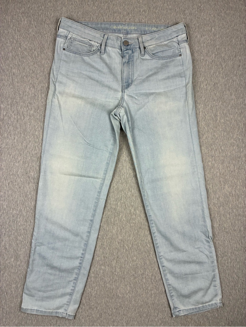 Calvin Klein Jeans Women’s Light Wash Ankle Skinny Jeans